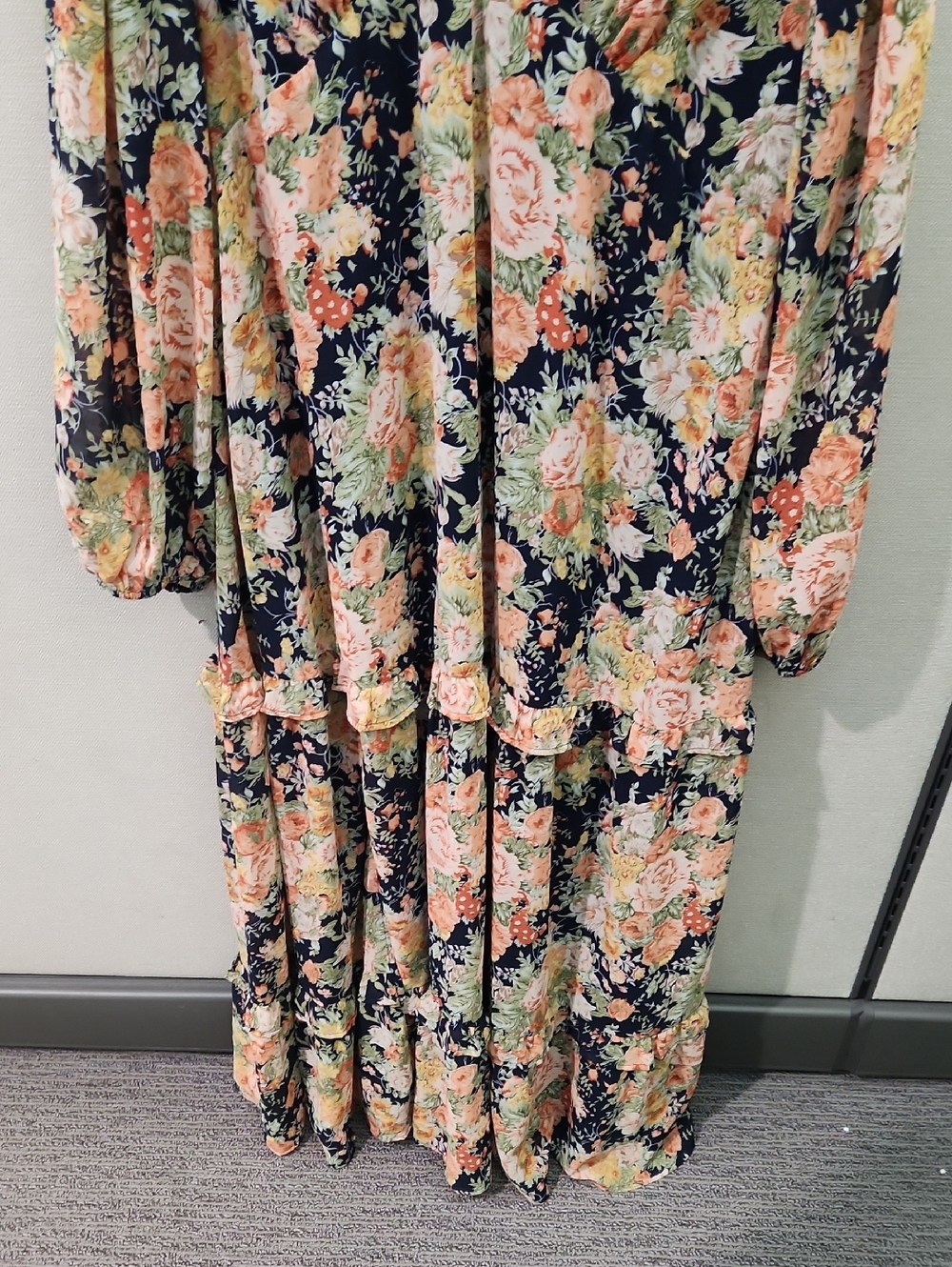 Baltic Born Bowman Deep V Maxi Dress Size 1X - Picture 4 of 16